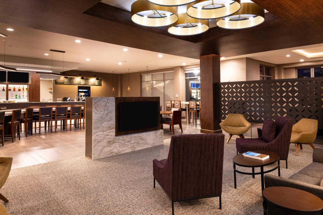 Courtyard By Marriott Charlotte Northlake Dış mekan fotoğraf