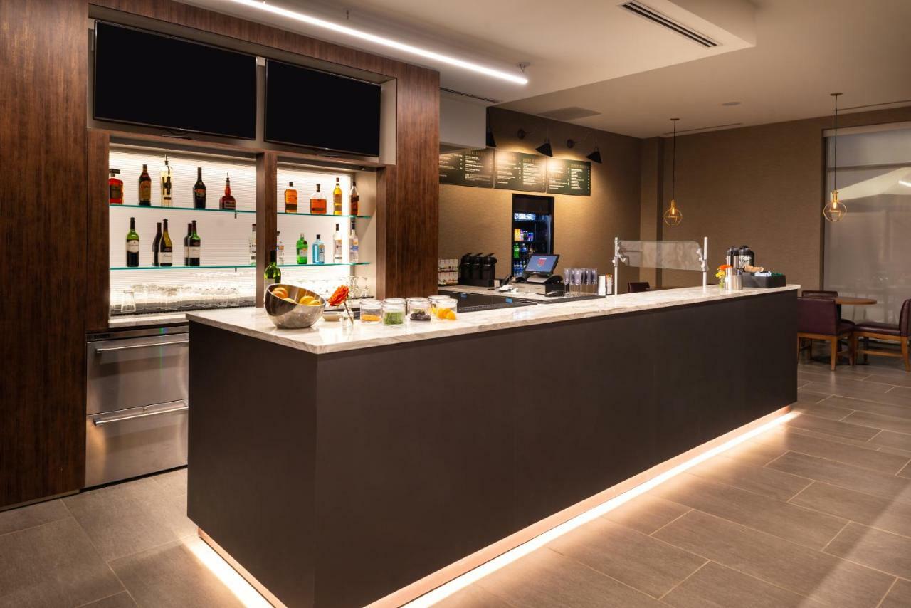 Courtyard By Marriott Charlotte Northlake Dış mekan fotoğraf