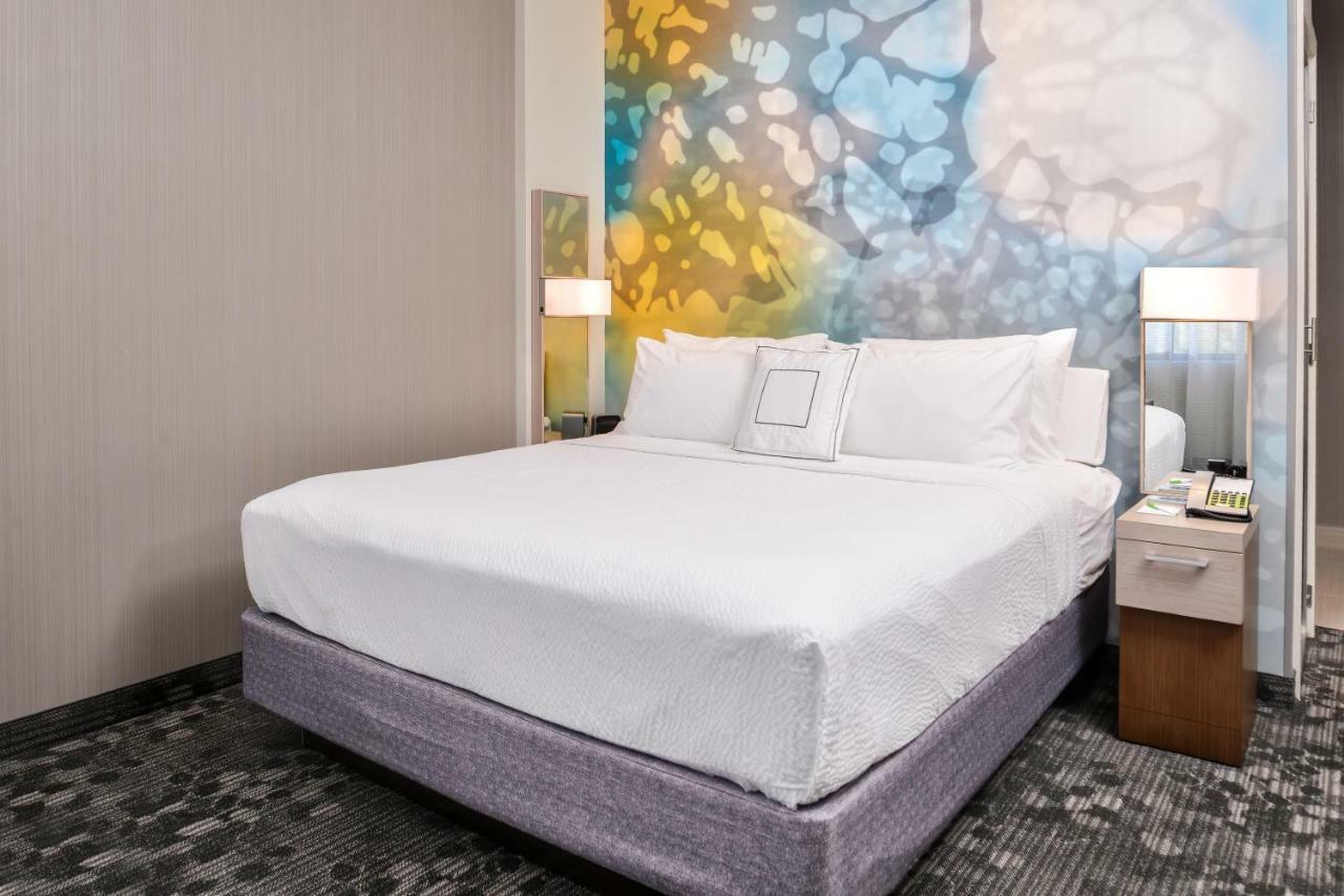 Courtyard By Marriott Charlotte Northlake Dış mekan fotoğraf